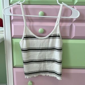 BUNDLE: 17 GOING-OUT TOPS: all size small
